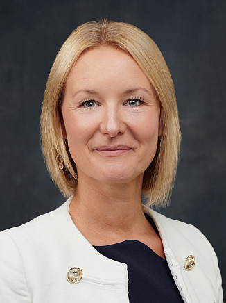 Dr. Carolin Gabor